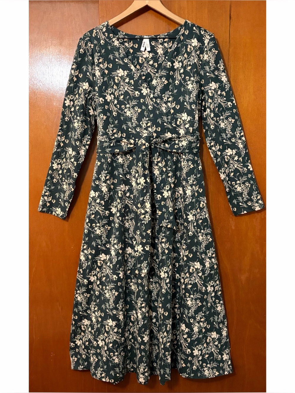 Pact Organic Cotton Fit N’ Flare Midi Wrap Dress Green Floral V-Neck Long Sleeve - Picture 2 of 11
